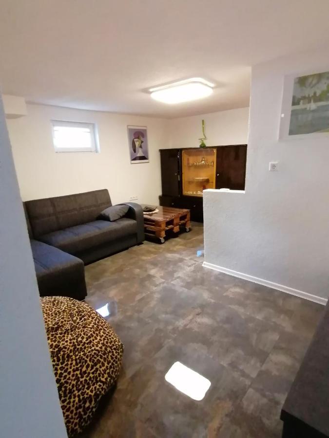Schoene Einliegerwohnung In Hechingen Εξωτερικό φωτογραφία