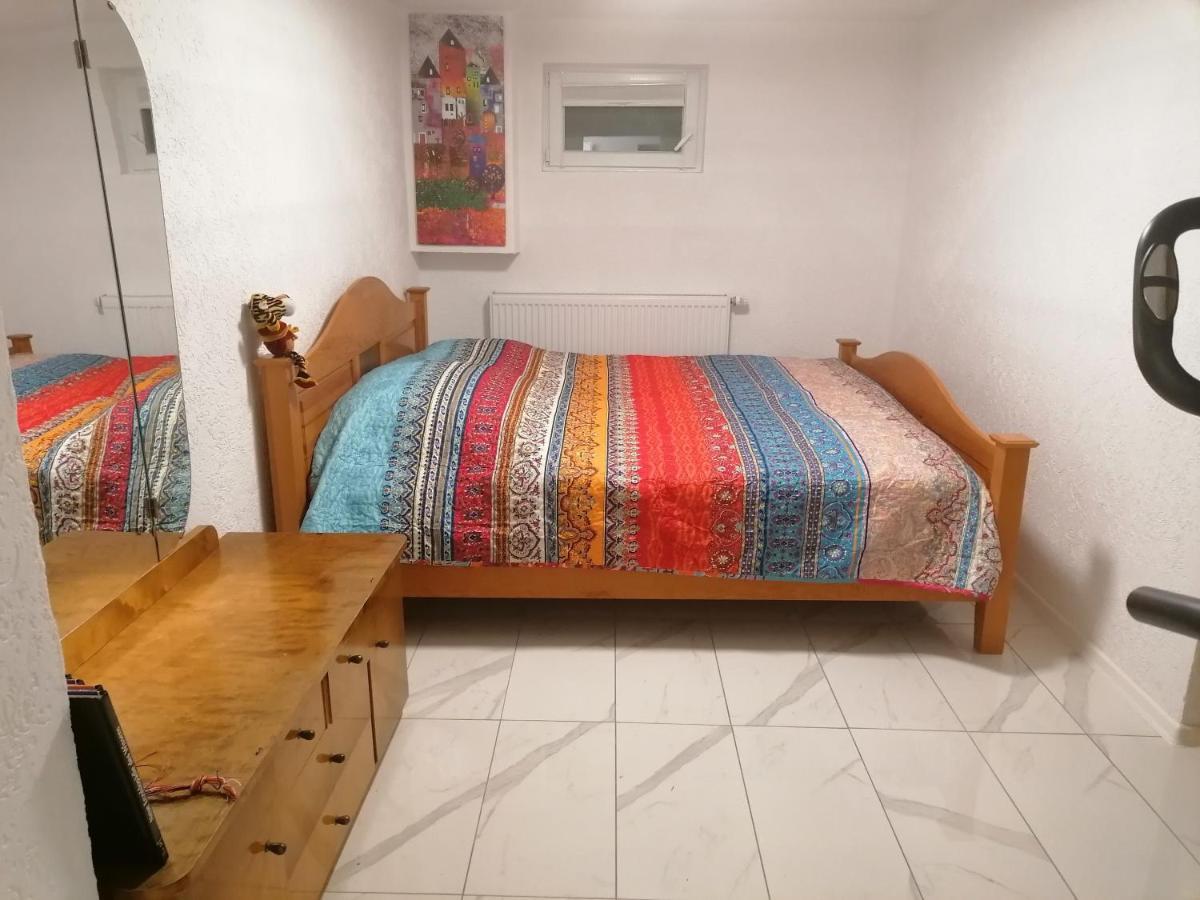 Schoene Einliegerwohnung In Hechingen Εξωτερικό φωτογραφία